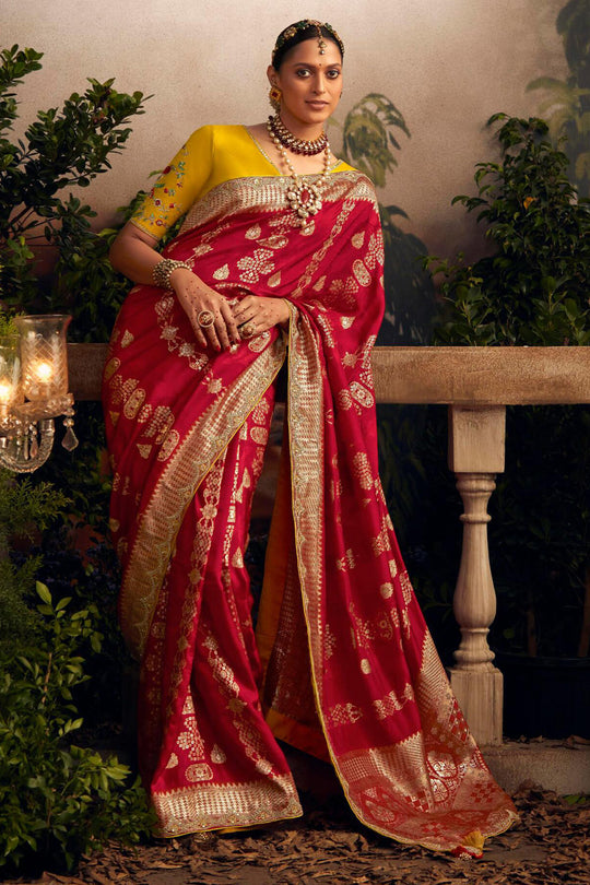 Red Viscose Dola Silk  Saree With Blouse Piece