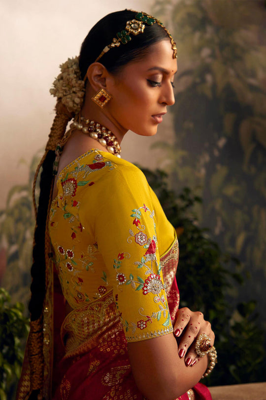 Red Viscose Dola Silk  Saree With Blouse Piece