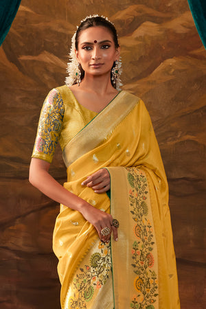 Karagiri yellow Pure Dola Silk Saree With Blouse Piece