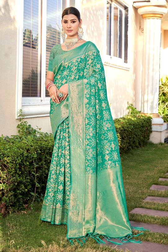 Green Cotton Saree With Blouse Piece