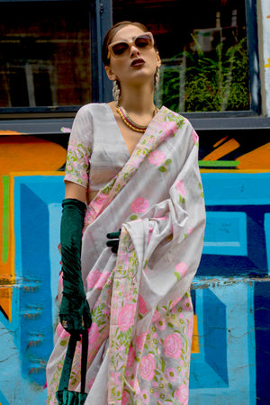 Lavender Banarasi Silk Saree With Blouse Piece