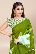 Womens Digital Print Viscose Green Saree With Blouse Piece