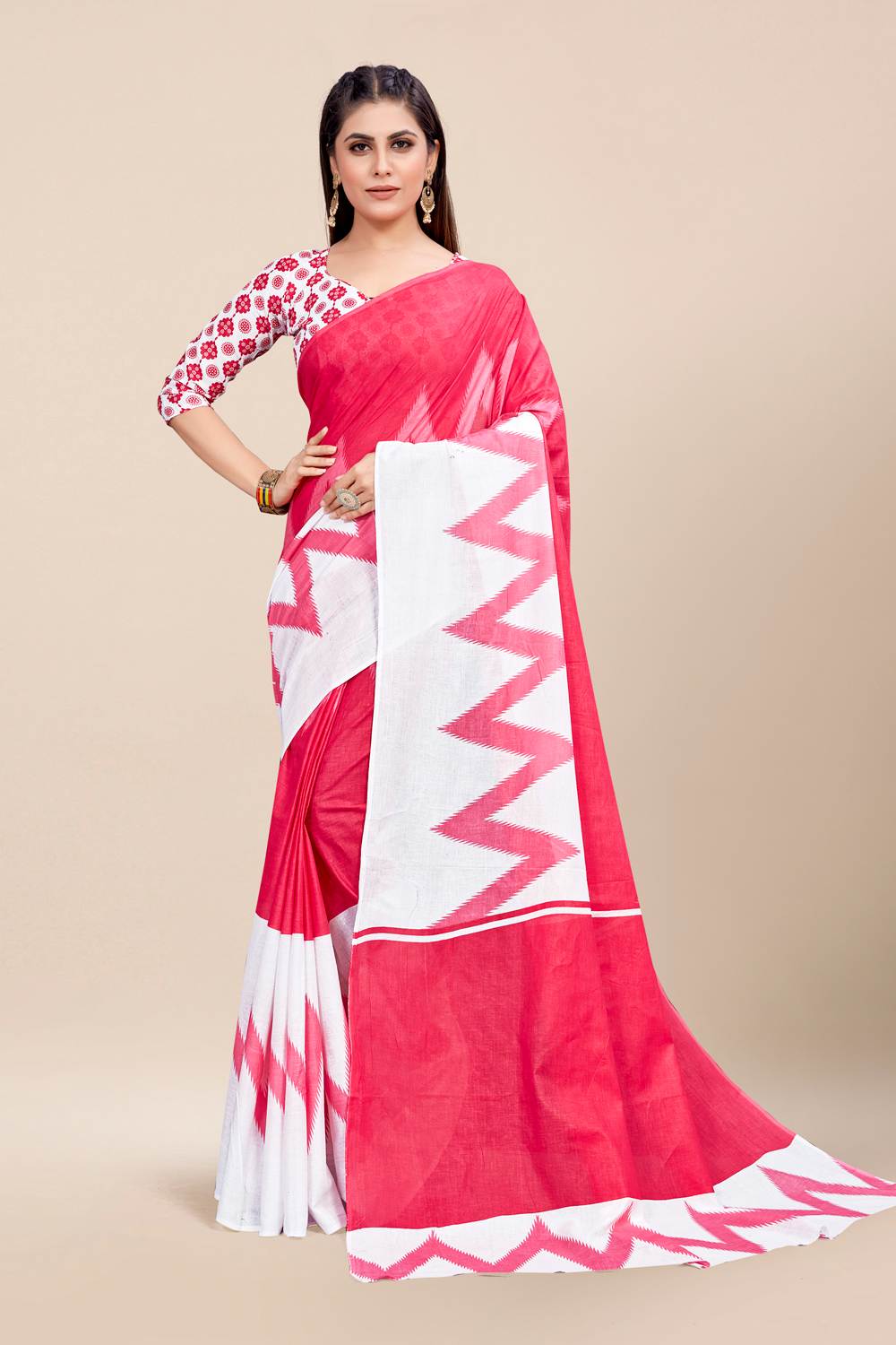 Womens Digital Print Viscose Pink Saree With Blouse Piece