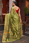 Womens Silk Green Saree With Blouse Piece