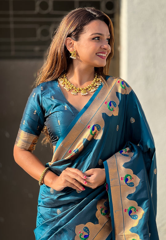 Rama Banarasi Silk Blend Saree With Blouse Piece