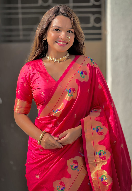 Pink Banarasi Silk Blend Saree With Blouse Piece