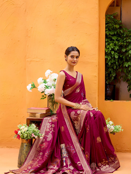 Dola Silk Banarasi Silk Saree With Blouse Piece