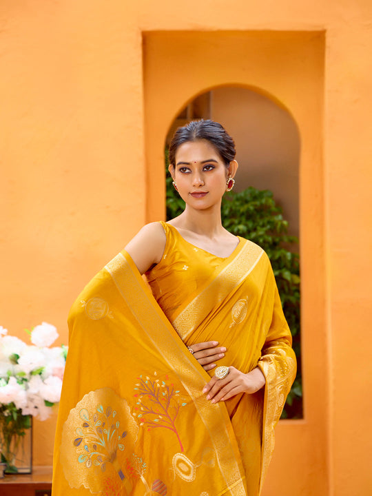 Dola Silk Banarasi Silk Saree With Blouse Piece