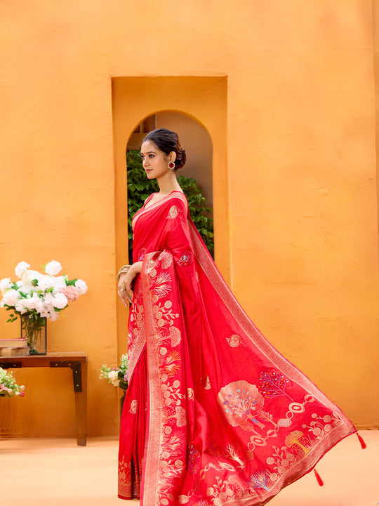 Dola Silk Banarasi Silk Saree With Blouse Piece