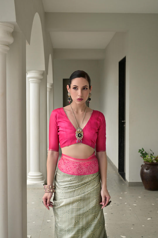 Light Green & Pink Soft Desi Tussar Silk Saree With Unique Ikkat Painted Pattern With Tradional Ikkat Pallu And Border With Traditional Tassels And Contrast Blouse Piece