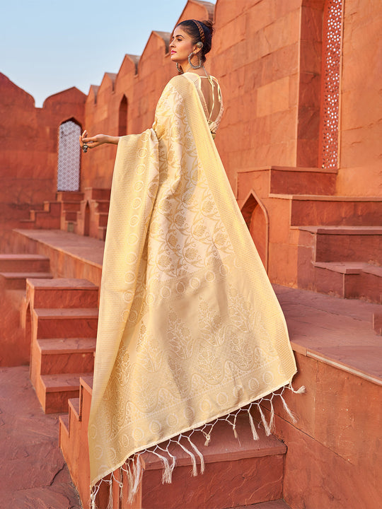 White Soft Silk Festive Wear Saree With Blouse Piece