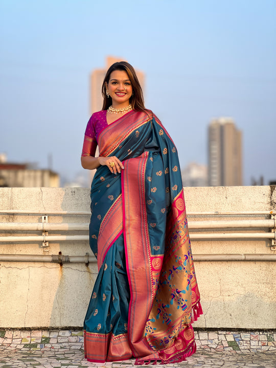 Rama Banarasi Silk Blend Saree With Blouse Piece