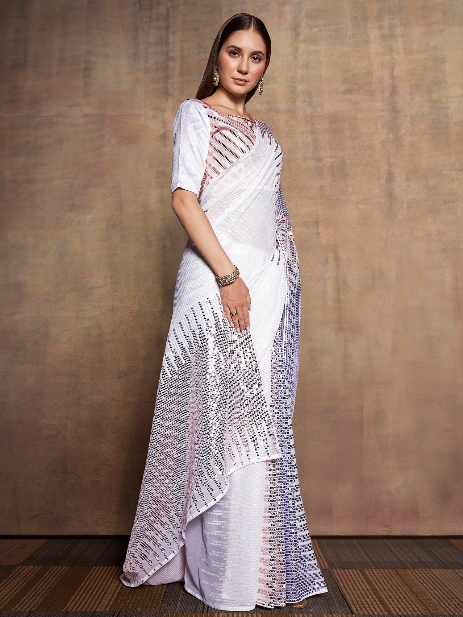 Party wear saree under 2000 deals