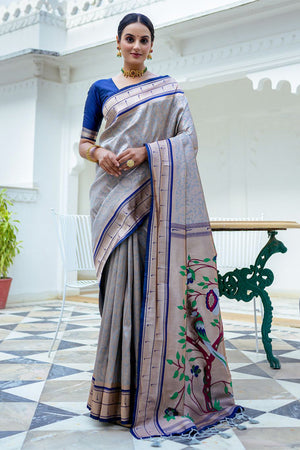Grey Kanjivaram  Silk Blend Saree With Blouse Piece