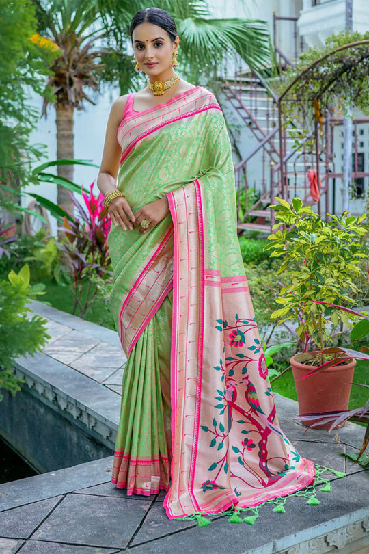 Green Kanjivaram Silk Blend Saree With Blouse Piece