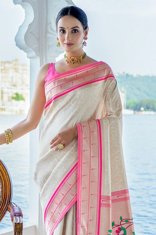 White Kanjeevaram Silk Blend Saree With Blouse Piece