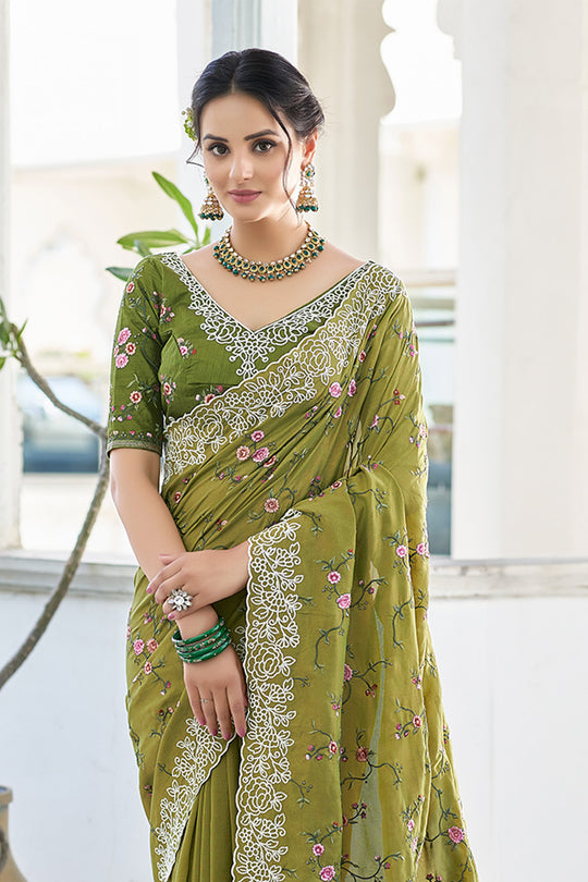 Karagiri Green Ghadwal Silk Saree With Blouse Piece