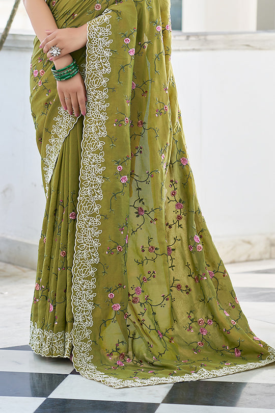 Karagiri Green Ghadwal Silk Saree With Blouse Piece