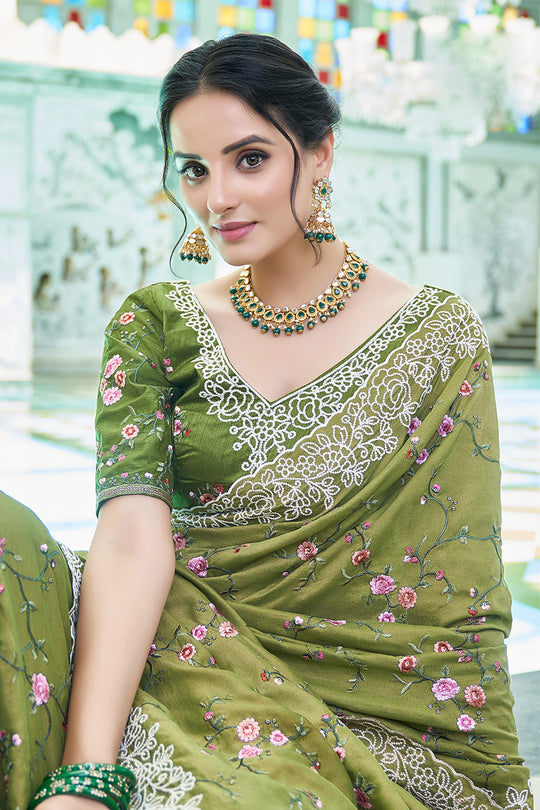 Karagiri Green Ghadwal Silk Saree With Blouse Piece