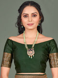 Womens Banarasi Silk Saree With Blouse Piece