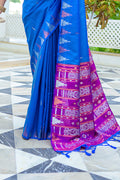 Teal Silk Blend Saree With Blouse Piece