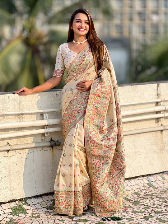 Cream Banarasi Silk Blend Saree With Blouse Piece