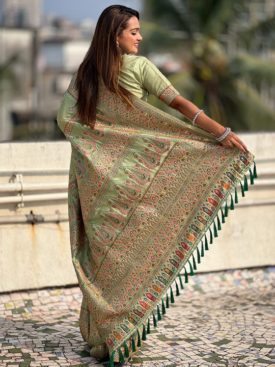Green Banarasi Silk Blend Saree With Blouse Piece