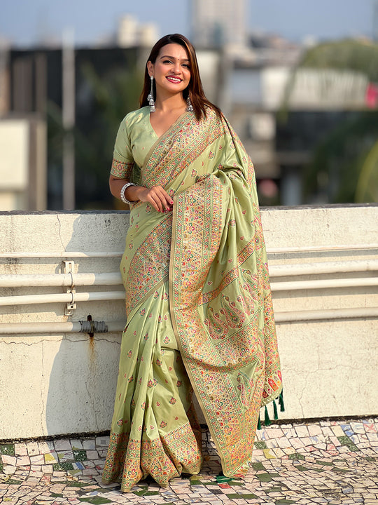 Green Banarasi Silk Blend Saree With Blouse Piece