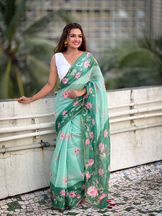 Rama Banarasi Silk Blend Saree With Blouse Piece