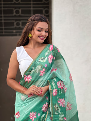 Rama Banarasi Silk Blend Saree With Blouse Piece