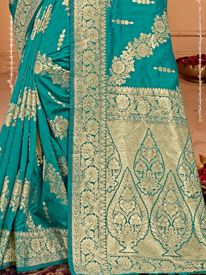 Turquoise Silk Saree With Blouse Piece