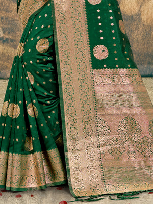 Green Silk Saree With Blouse Piece