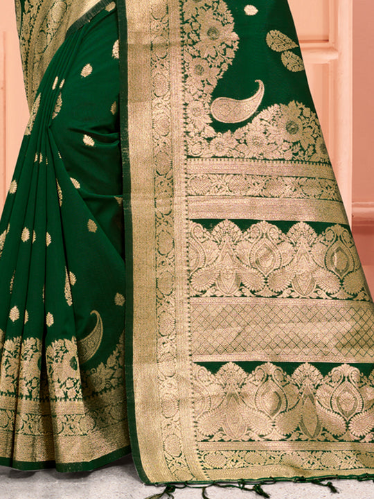 Green Silk Saree With Blouse Piece