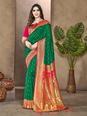 Green Silk Saree With Blouse Piece