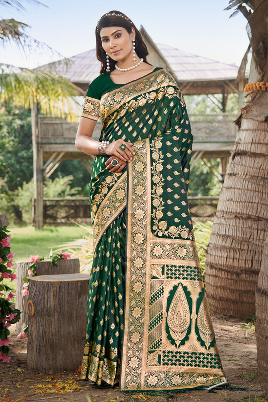 Green Silk Saree With Blouse Piece