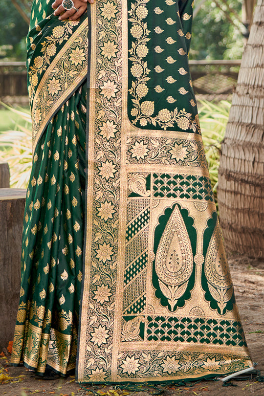 Green Silk Saree With Blouse Piece