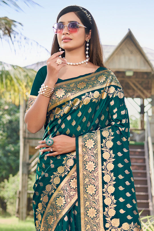 Green Silk Saree With Blouse Piece
