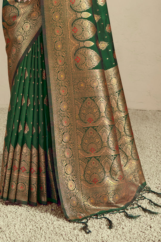 Green Silk Saree With Blouse Piece