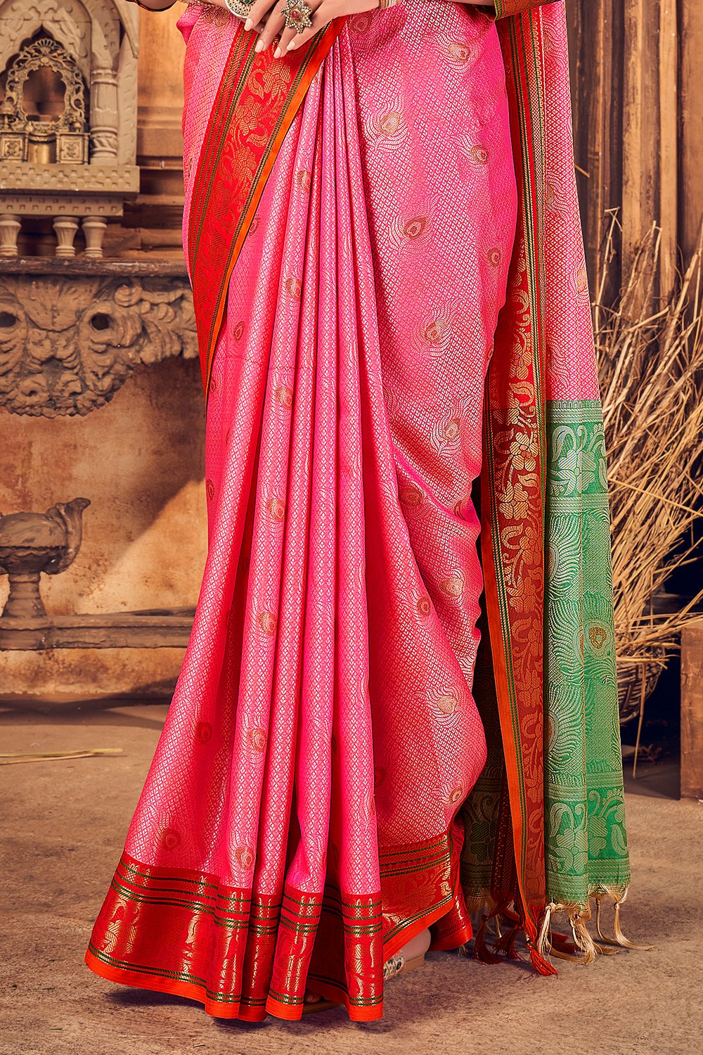 Womens Cotton Pink Saree With Blouse Piece