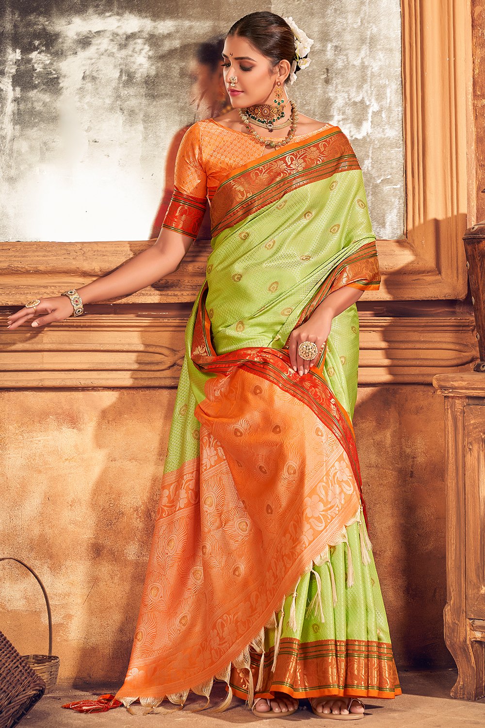 Womens Cotton Green Saree With Blouse Piece