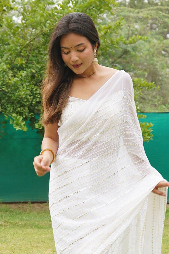 White Georgette Saree With Blouse Piece