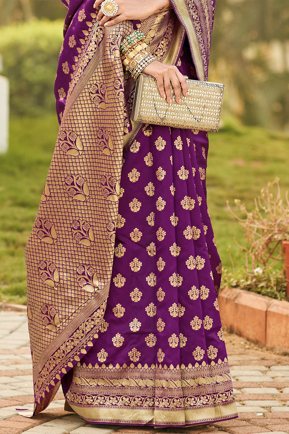 Womens Banarasi Silk Violet Saree With Blouse Piece