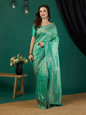 Kanjeevaram Silk Saree With Blouse Piece