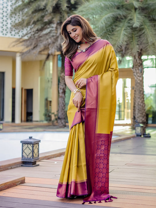 Yellow Kanjivaram Silk Zari Woven Traditional Saree with Blouse