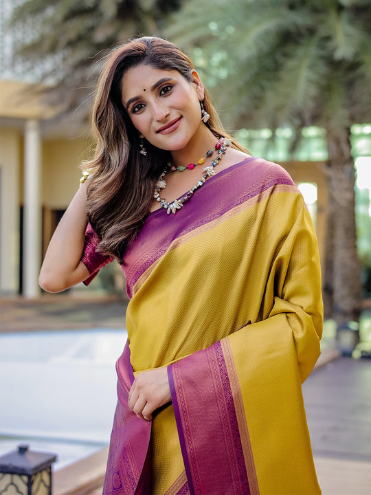 Yellow Kanjivaram Silk Zari Woven Traditional Saree with Blouse