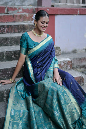 Navy Blue Silk Blend Saree With Blouse Piece