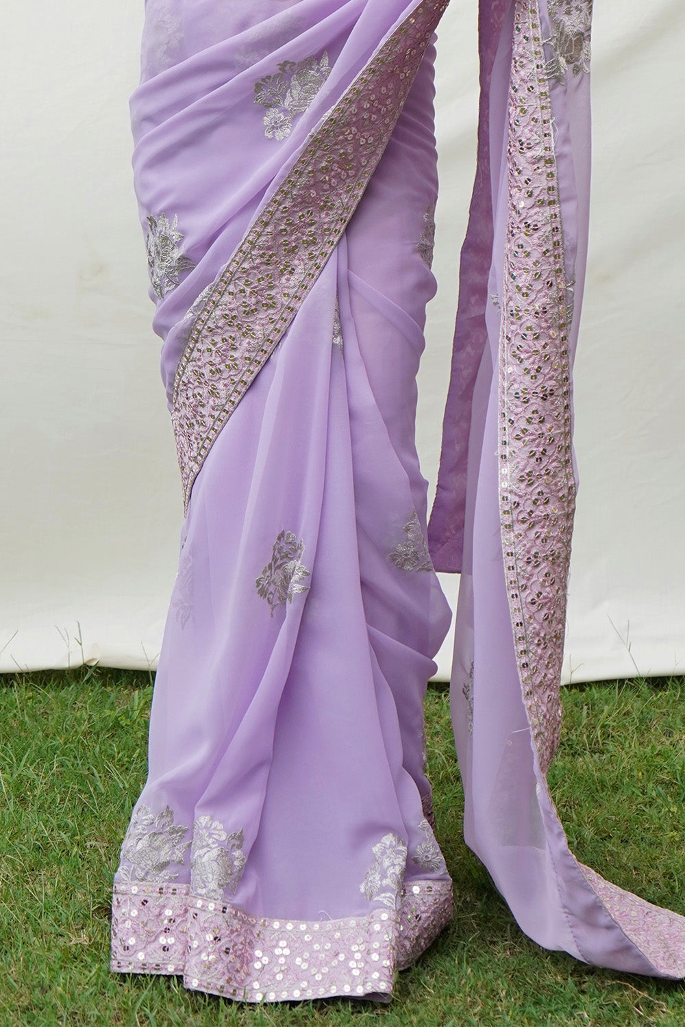Women Lavender Embellished Bollywood Georgette Saree