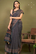 Womens Patola Silk Saree With Blouse Piece