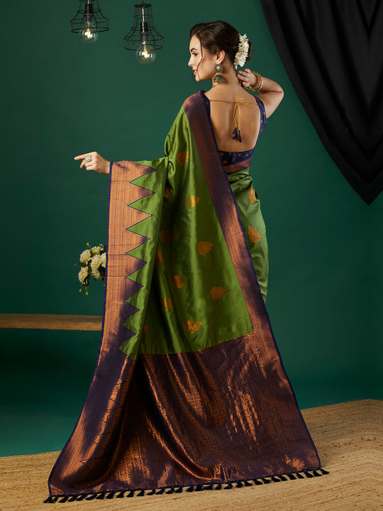 Banarasi Silk Saree With Blouse Piece