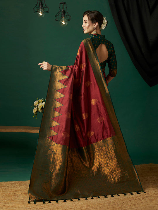 Banarasi Silk Saree With Blouse Piece